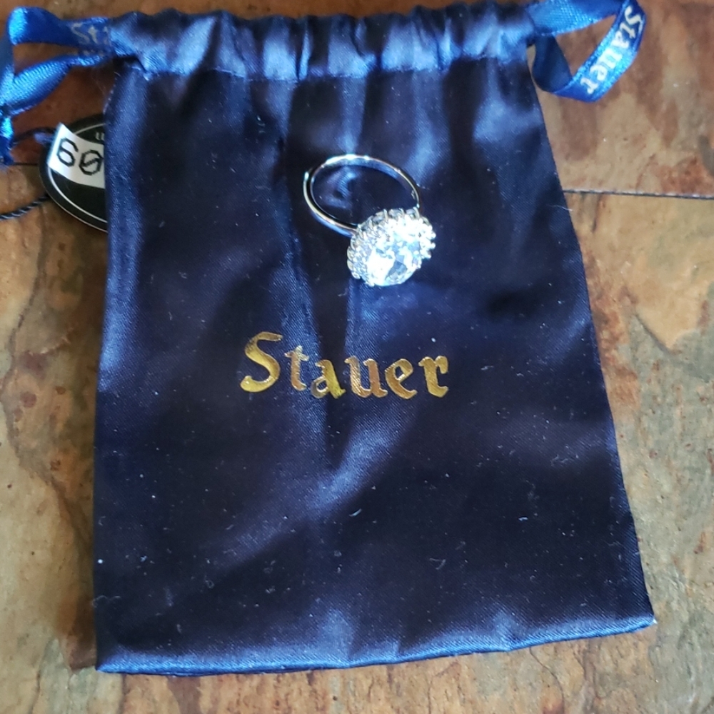 Stauer Oval Ring, Sz~7 Brand New.